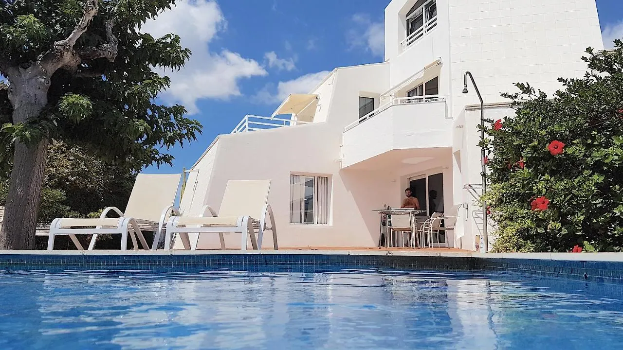 Starbal Villa Es Castell